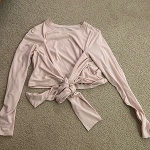Lululemon crop tie shirt light pink